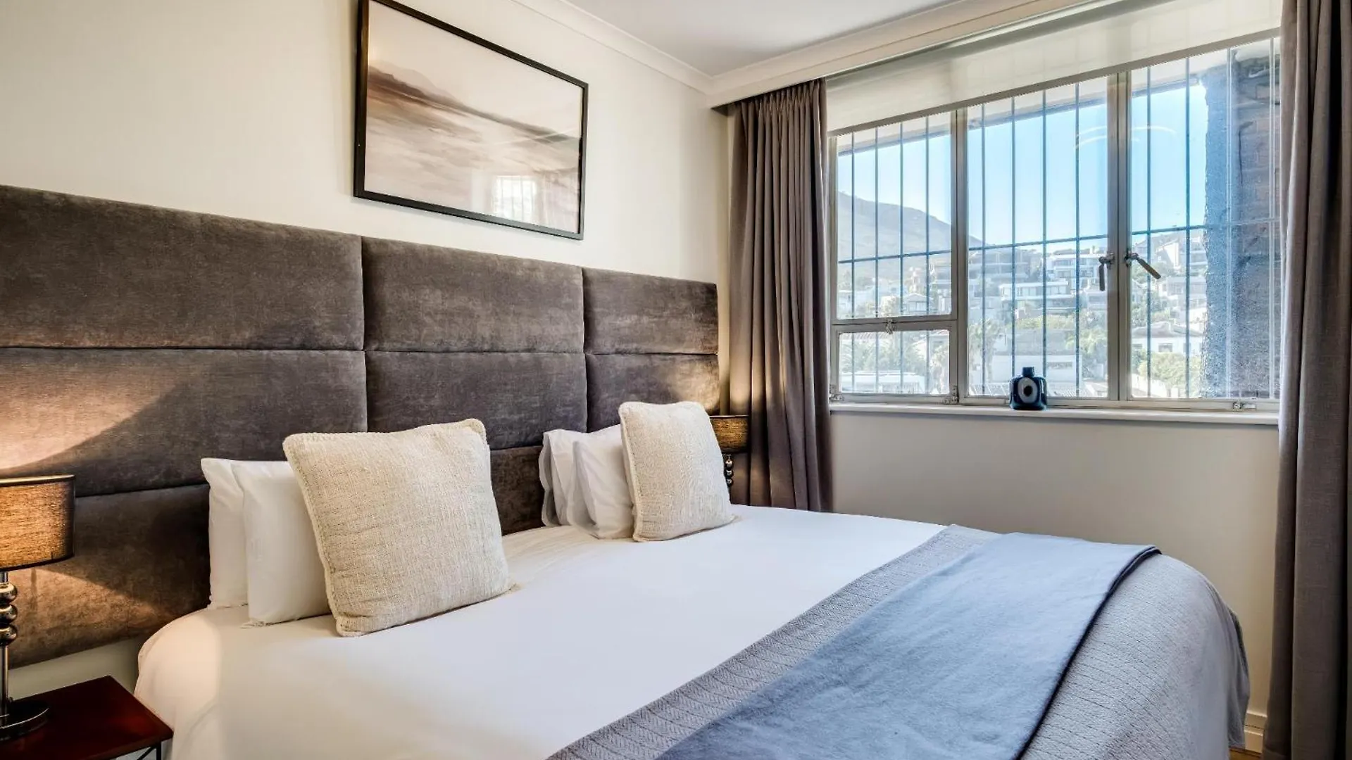 Camps Bay Beachside 2Bed W Sea View Cloud 9 Cape Town