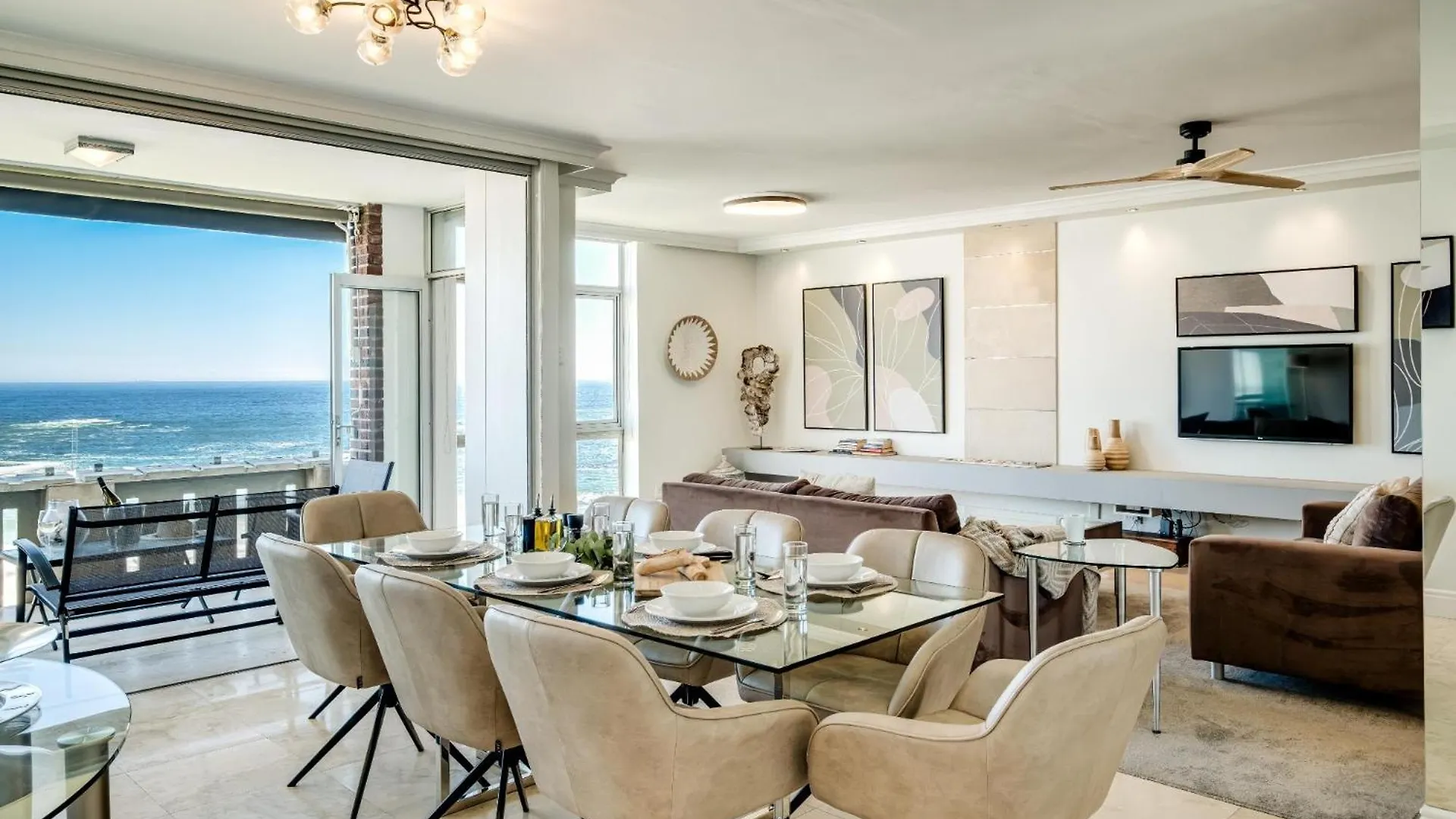 Apartment Camps Bay Beachside 2Bed W Sea View Cloud 9 Cape Town
